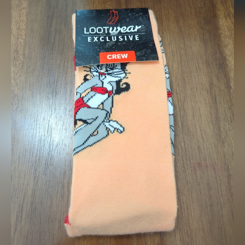 LootCrate Exclusive Looney Tunes Bugs Bunny Graphics Crew Cut Socks size 6-12